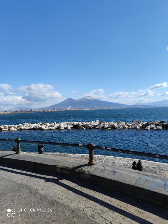 Borgo Santa Lucia Apartment Napoli Exterior foto