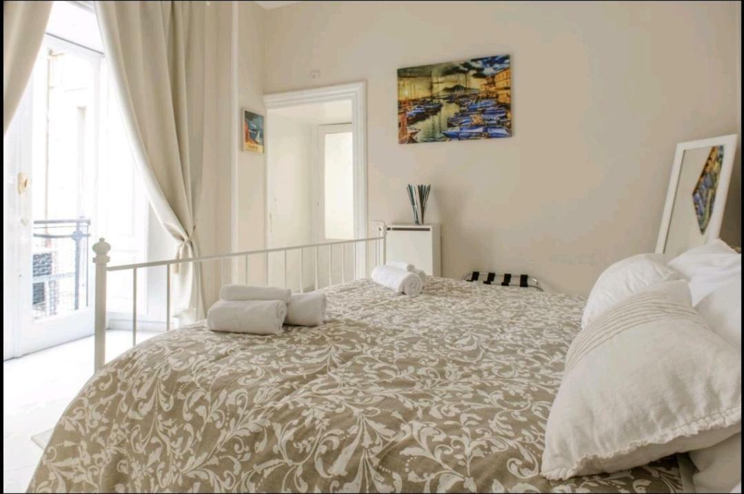 Borgo Santa Lucia Apartment Napoli Exterior foto